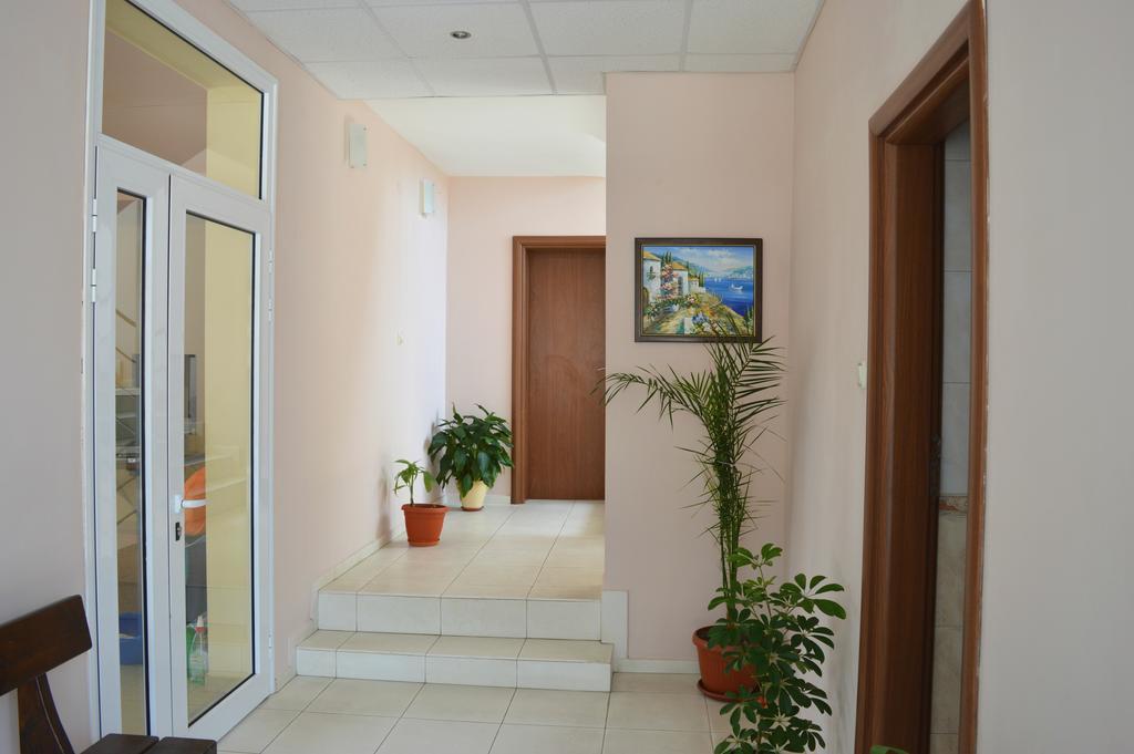 Family Hotel Neptun - Lozeneț Exterior foto